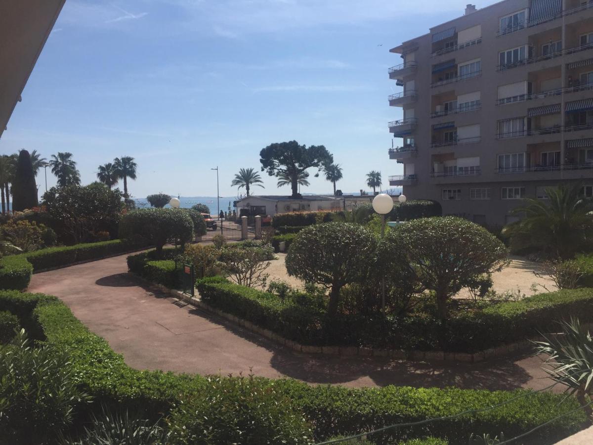 Charmant Appartement Bord De Mer, Plage Cagnes-sur-Mer Exterior photo